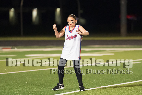 250823 half time-22
