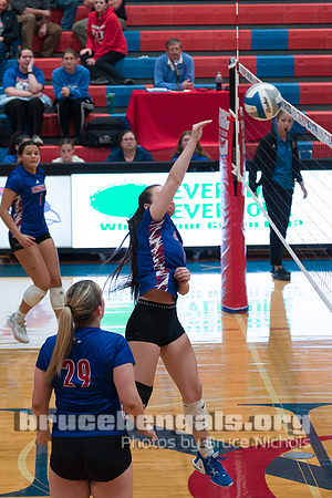 241023 district game 1-724