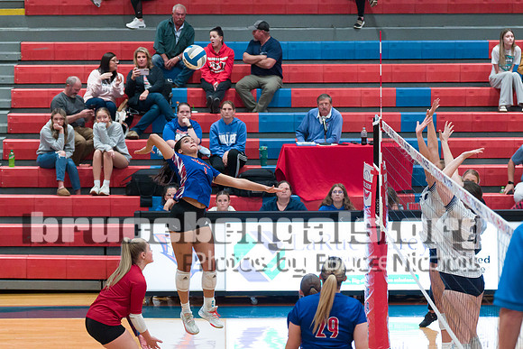 241023 district game 1-492